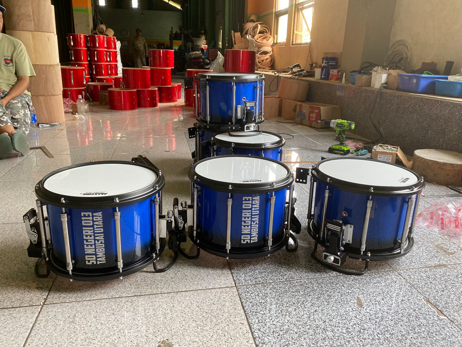 Jual Alat Drumband Makassar Terbaik, Harga Pabrik Berkualitas untuk SD, SMP, dan SMA